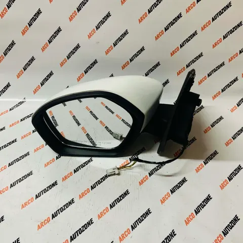 SIDE MIRROR TIAGO 5 WIRE LEFT LOT