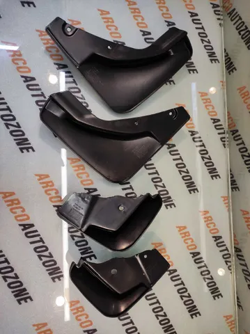 MUD FLAP PUNCH SKI