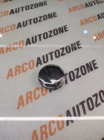 TOW CAP FIESTA T1 2657