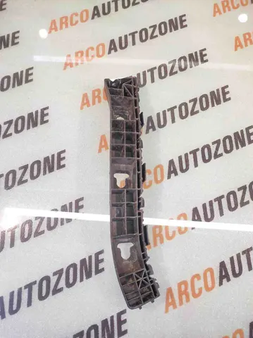 REAR BUMPER BRACKET SANTRO 18 LEFT HYU 86651C4000