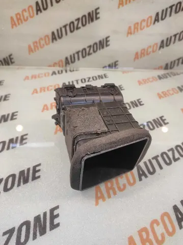 AC VENT VENUE LEFT HYU 97410K3900 LOT