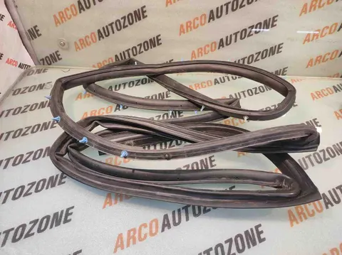 DOOR RUBBER I10 GRAND REAR RIGHT IMP 83140B4000