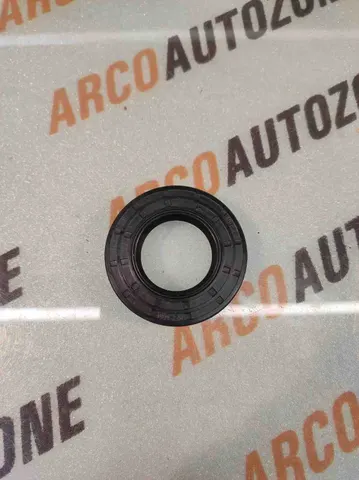 AXLE SEAL SWIFT PETROL LEFT