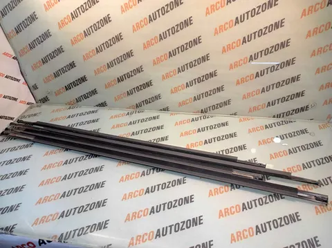 BODY OUTER WEATHERSTRIP OUTER GARNISH CRV T3 2008 SET