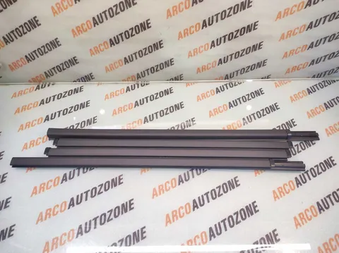 BODY OUTER WEATHERSTRIP OUTER GARNISH EECO VERSA ELPS