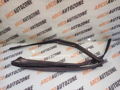 RUN CHANNEL BALENO GLANZA REAR RIGHT